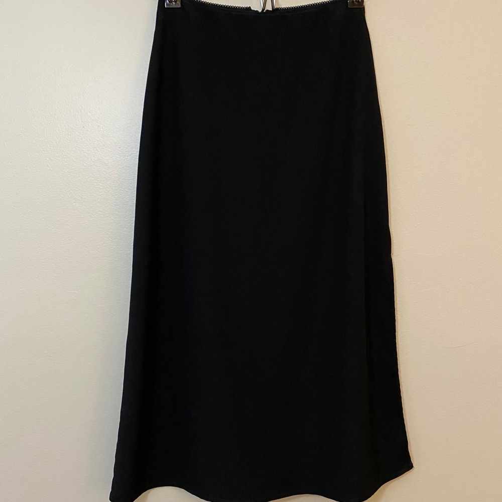 - Brandy Melville Phoebe Black Midi Skirt